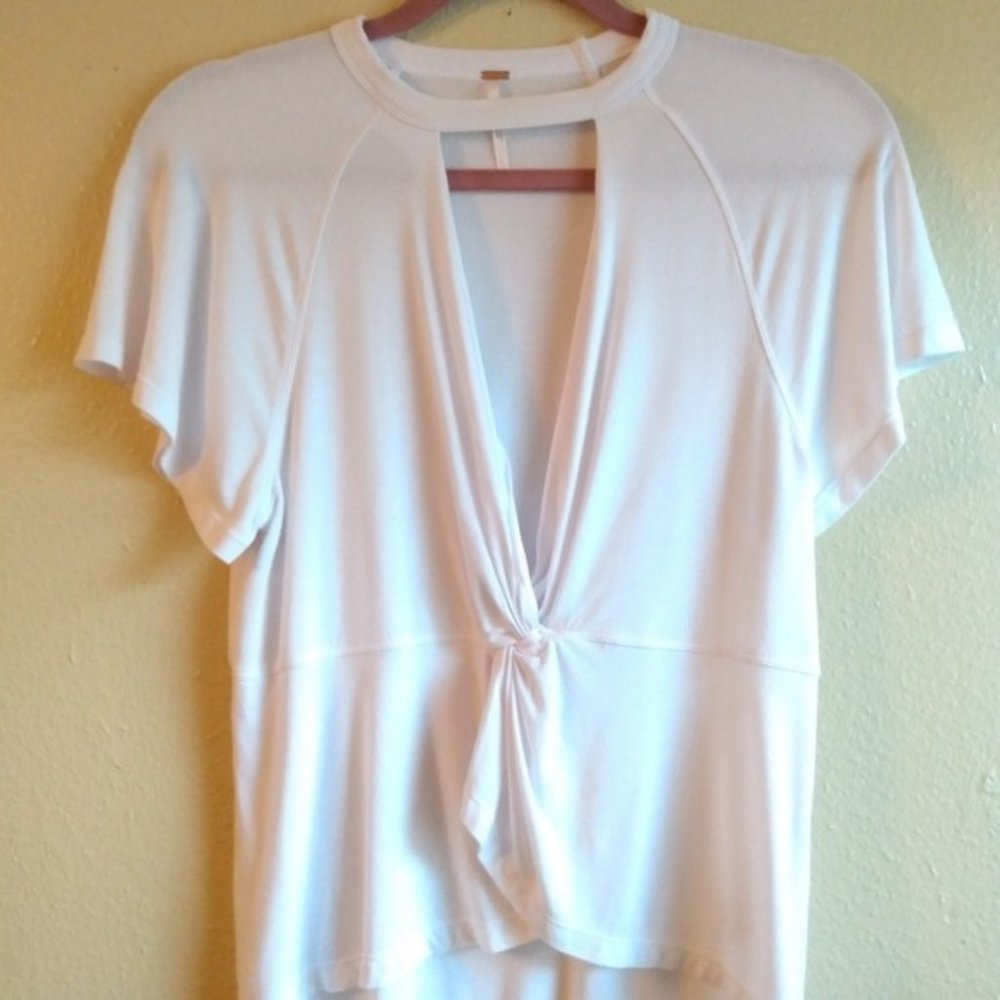 Free People Key Hole Front Knot Top White Small